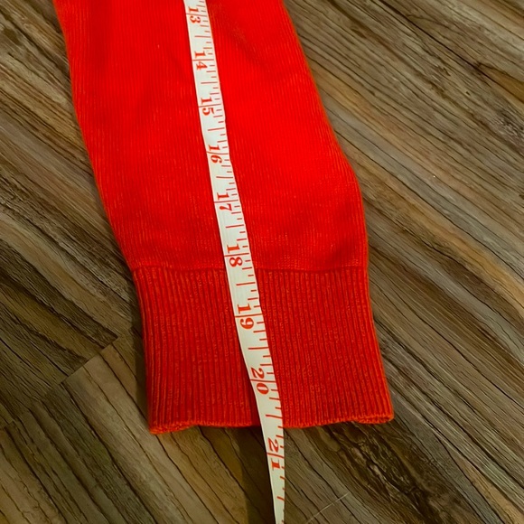 BANANA REPUBLIC, orange wavy neck sweater - Picture 6 of 7